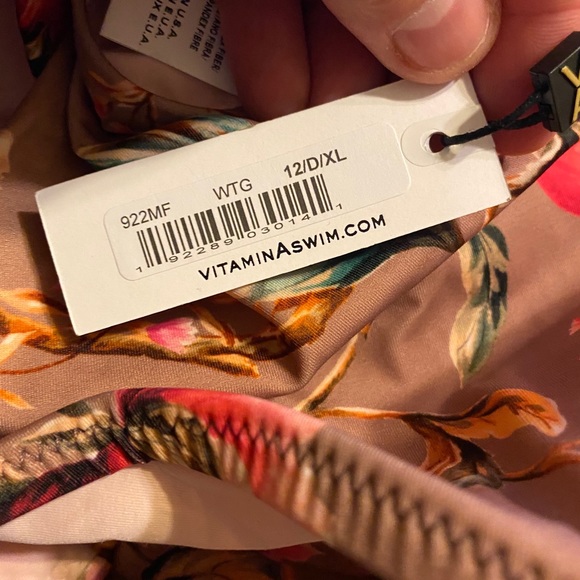 Vitamin A Emma Sexy Plunge Swimsuit Ginger Floral - Picture 7 of 11